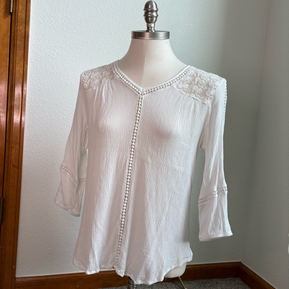 John‎ Paul Richard White Lace 3/4 Sleeve Blouse Women’s Medium